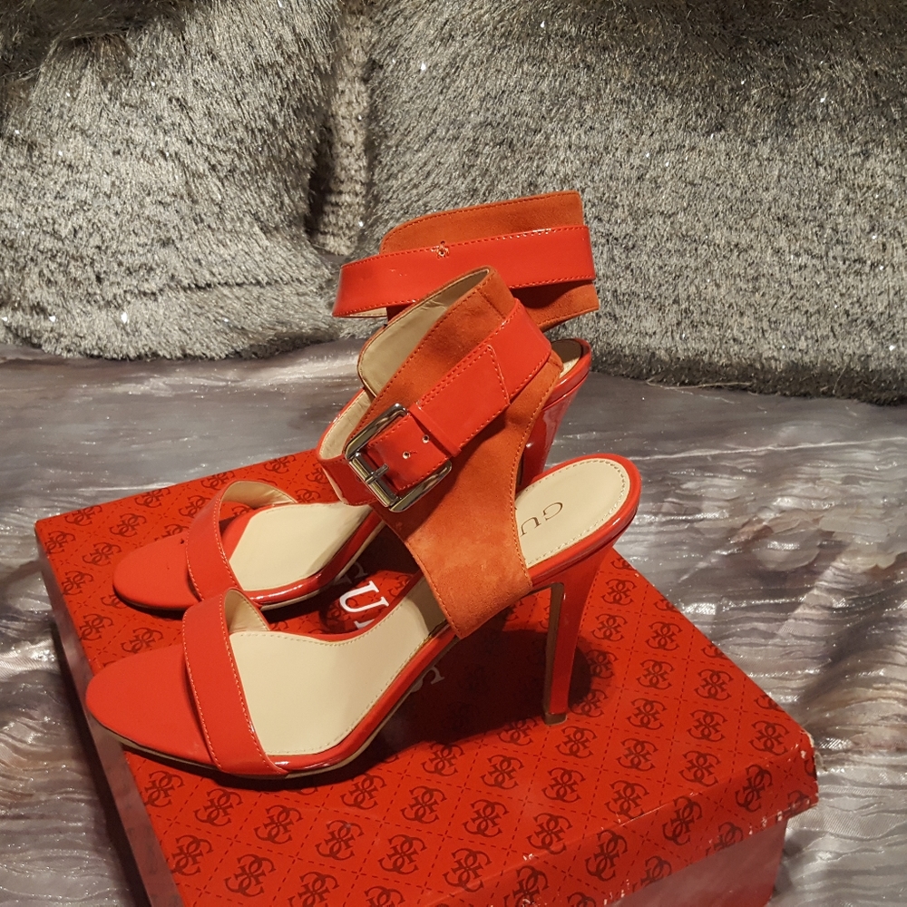 Women's Coral heels